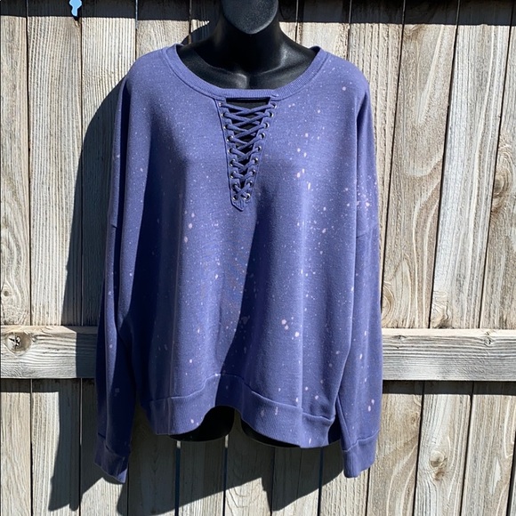 Arizona Jean Company Tops - Arizona Sweatshirt